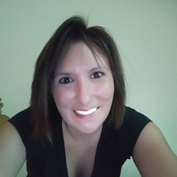 Meet your Posher, Jessica - Picture 1 of 1